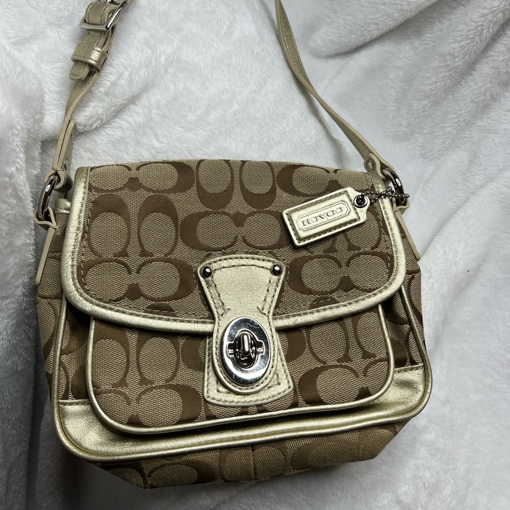Coach Kids Girls Shoulder Handbag Purse Gold Beige Brown Tan Color